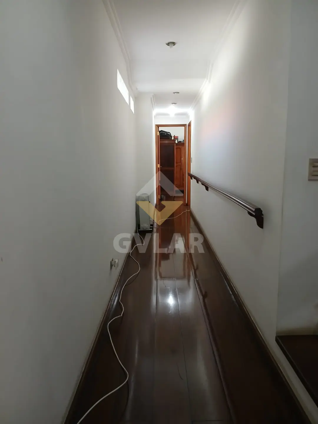 SOBRADO A VENDA NA MOOCA - AMPLO COM 3 PAVIMENTOS E 3 VAGAS